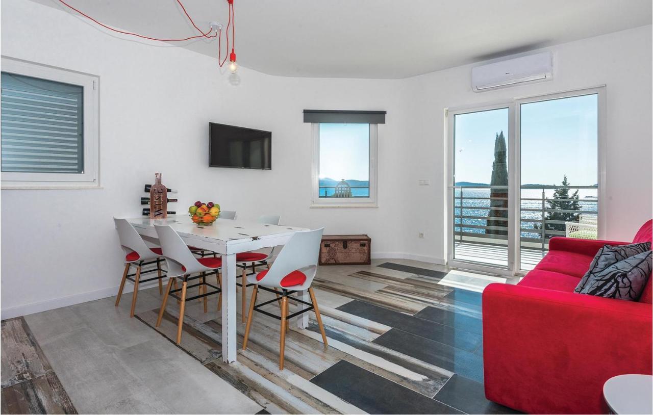 Cozy Apartment In Brodarica With Wifi מראה חיצוני תמונה